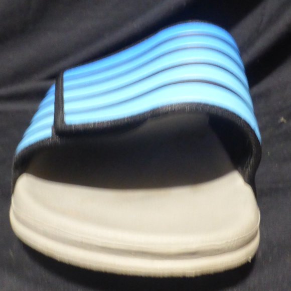 Poolside flip-flop, size 10, black and blue Velcro fastened adjustable strap GUC - Picture 12 of 14